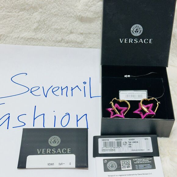 NIB Versace Heart Star Charm Greca Engraved Funky Gold Pink Hoop Earrings $925 - Picture 6 of 12